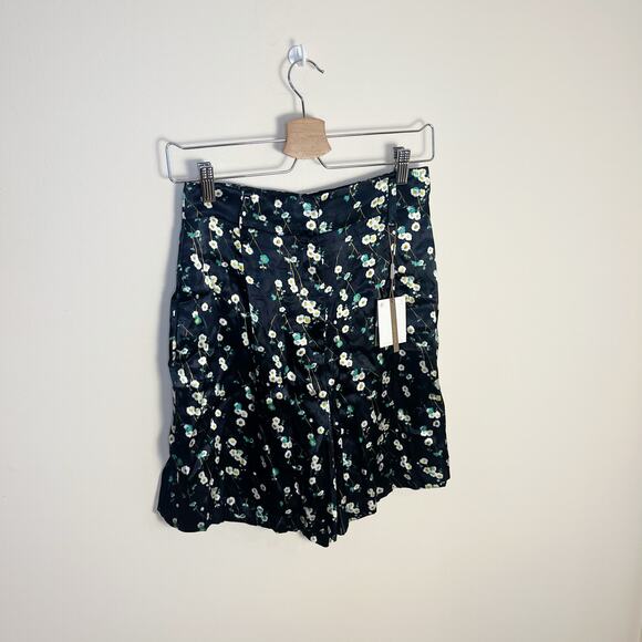 Massimo Dutti Women Silk Blend Black Floral Shorts Size 4 New - Picture 6 of 8